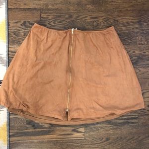 Brand new suede skirt with zipper, great condition